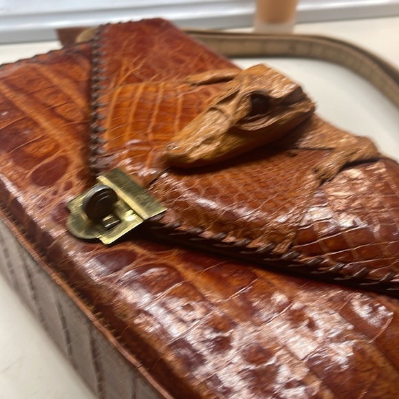 Alligator Handbag - Picture 12 of 17